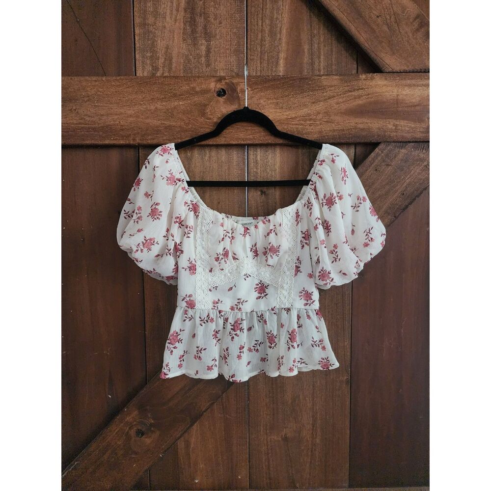 Francesca's Cropped Flowy Milkmaid Blouse - Size S